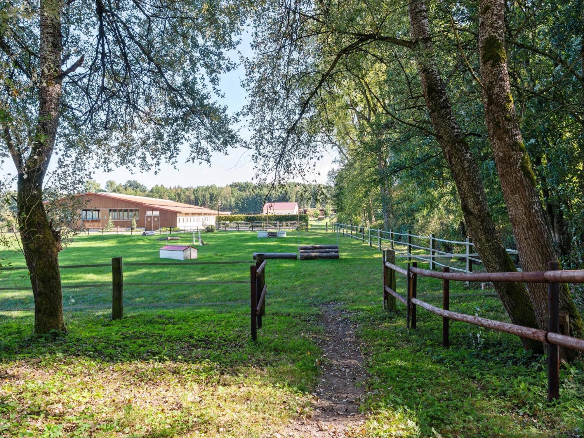 Holiday Home On A Horse Farm In The L Neburg Heath Eschede Bagian luar foto