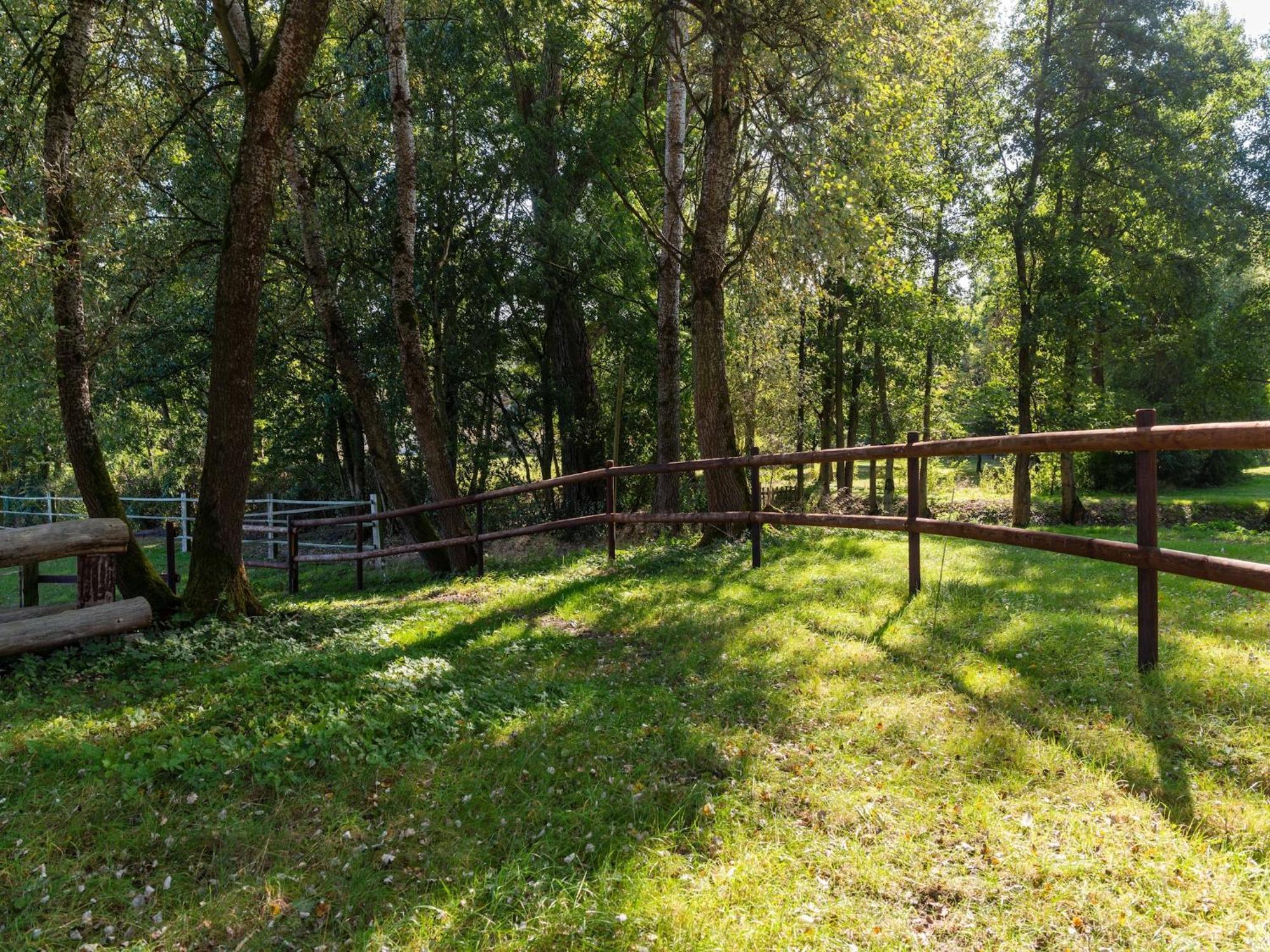 Holiday Home On A Horse Farm In The L Neburg Heath Eschede Bagian luar foto