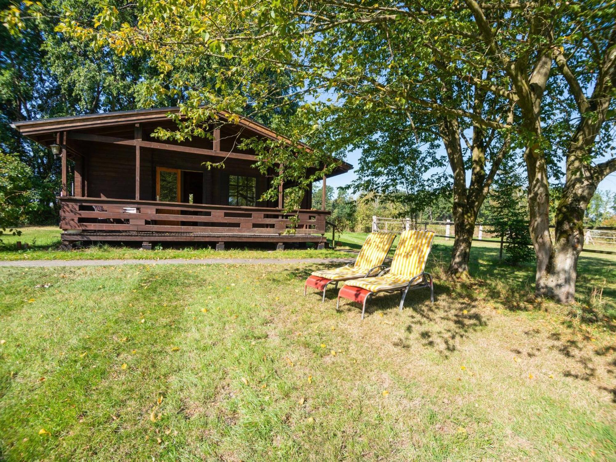 Holiday Home On A Horse Farm In The L Neburg Heath Eschede Bagian luar foto